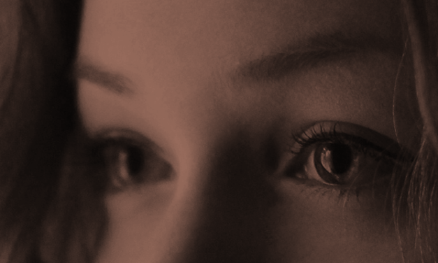 Taseknawalt n kra n wawalen i d-yeddan deg udlis <em>Tislit n Wenẓar</em> n Kamel Buɛmara. (Aḥric 1/2)