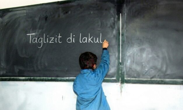 Exil scolaire et social pour tamazight, haro sur le français, et couronnes tressées pour l&rsquo;anglais